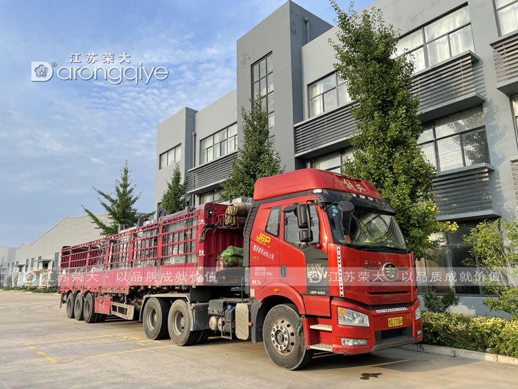 山東不銹鋼公交候車亭第三批發貨