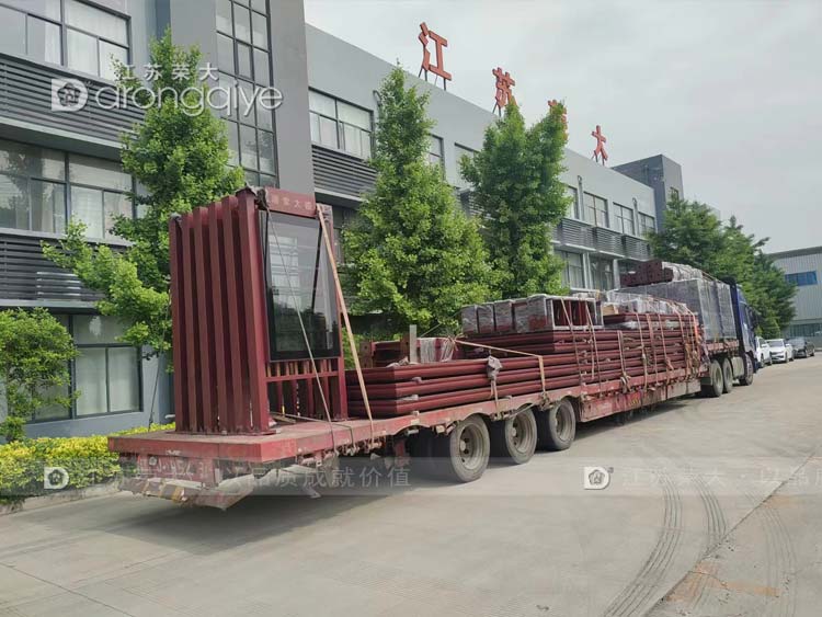 山東智慧公交候車亭第十批裝車發貨完成