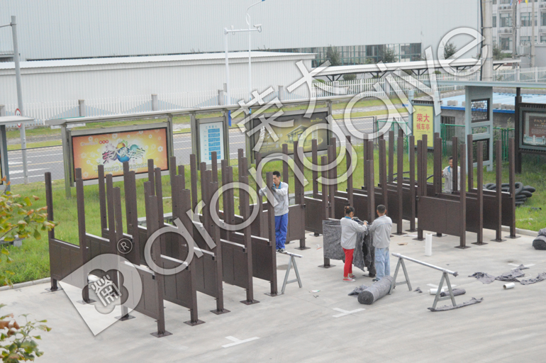 陜西公交候車亭裝車圖二