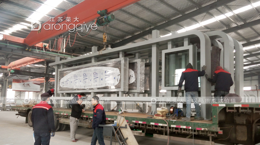 大連智能公交候車亭發貨案例圖二